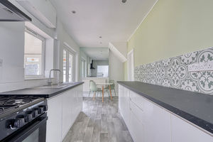 Kitchen/Diner- click for photo gallery